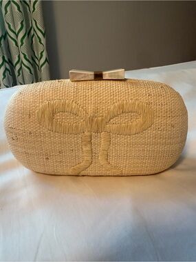 Pamela Munson Put a Bow On It Straw Clutch With Chain